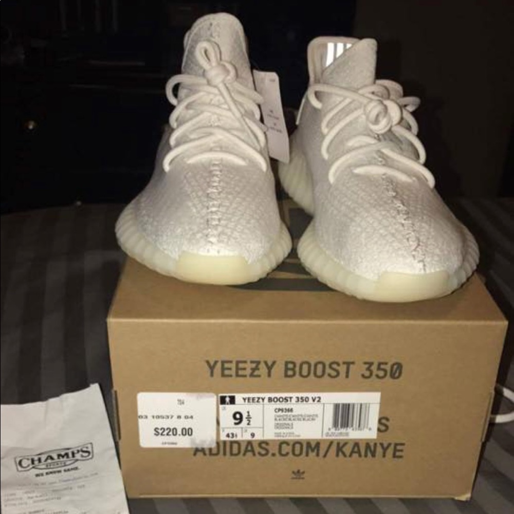 cream yeezys size 9.5